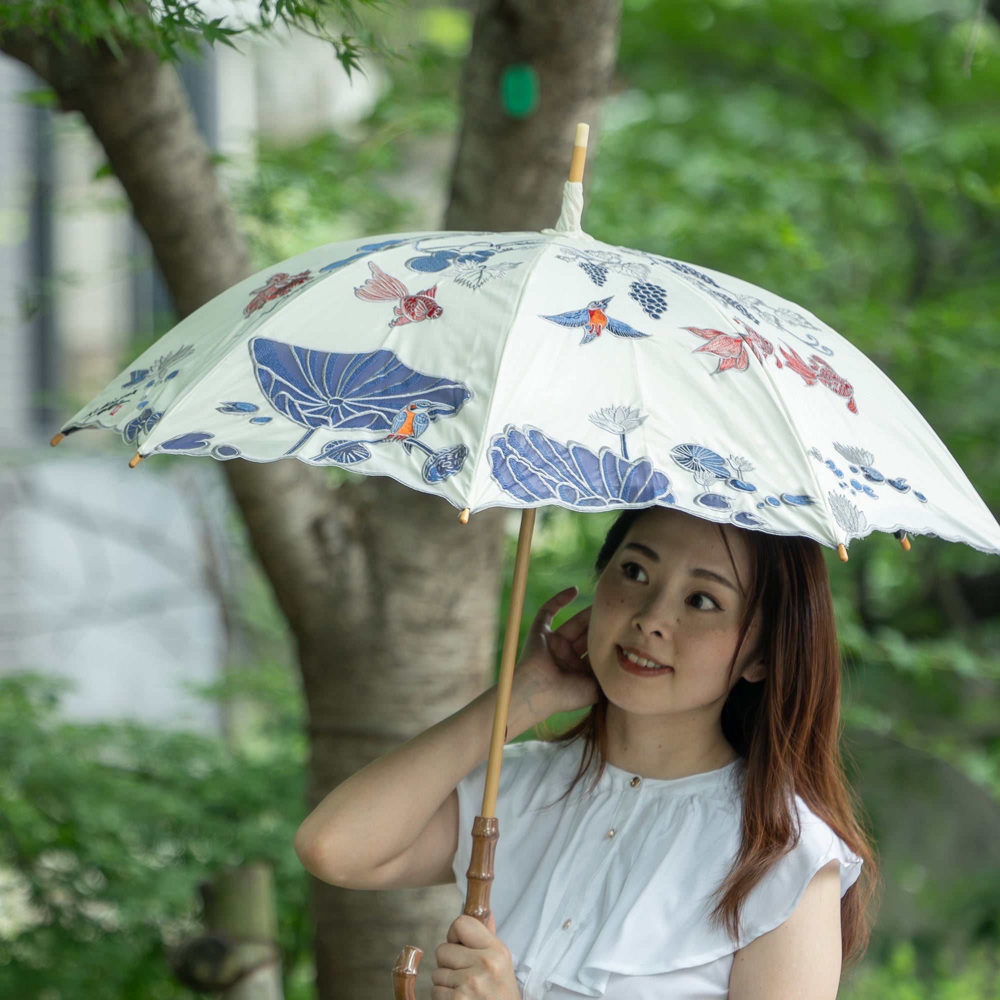 木陰の涼しさをお届けできるのには理由があります。 ~リピーターが多いシノワの日傘3つの秘密~