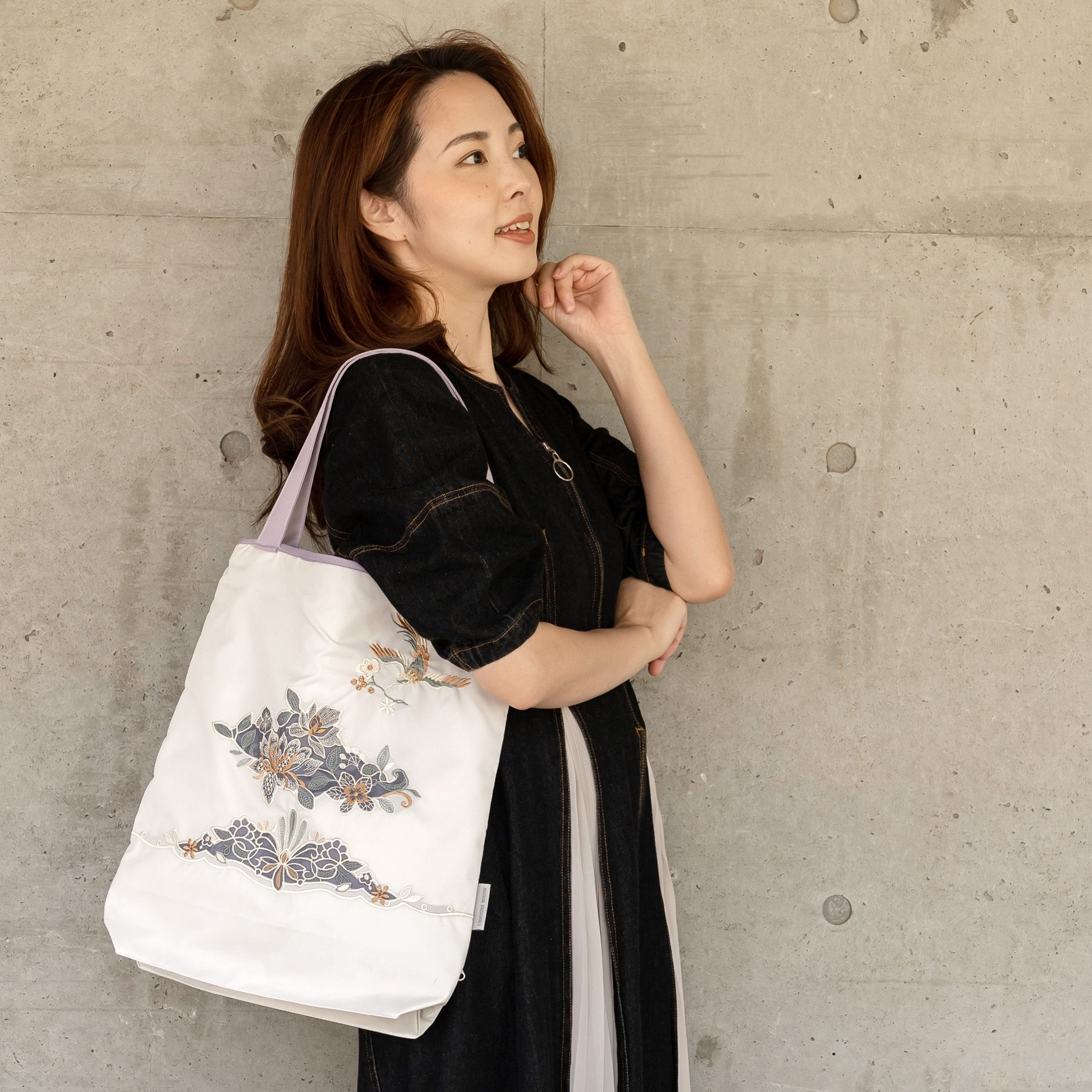 花鳥オーガンジーカットワーク刺繍 防水・撥水トートバッグ