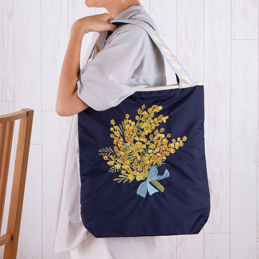 ミモザ刺繍 防水・撥水トートバッグ