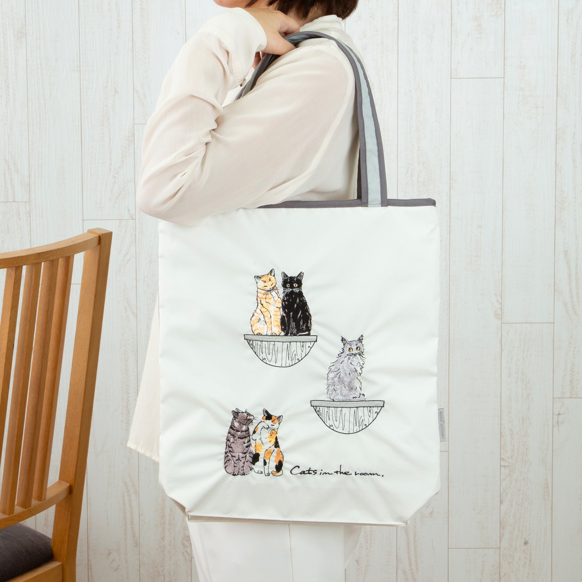 ハラミチヨ「ステップ猫」プリント 防水・撥水トートバッグ