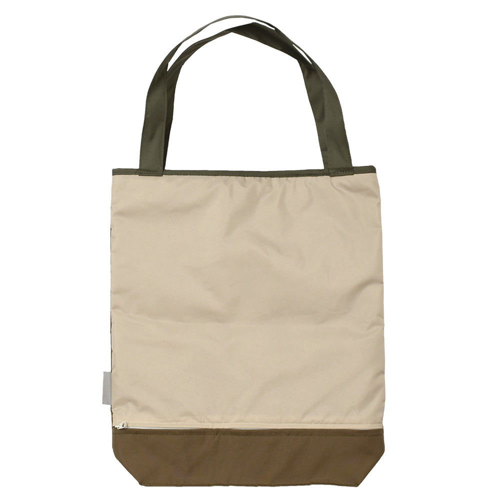 ハラミチヨ「鏡のぞきネコ」刺繍 防水・撥水トートバッグ