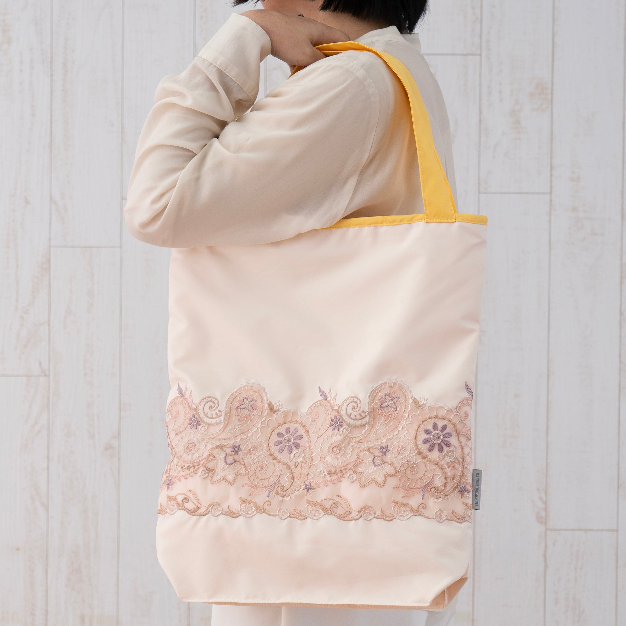 ペイズリー更紗 オーガンジーカットワーク刺繍 防水・撥水トートバッグ