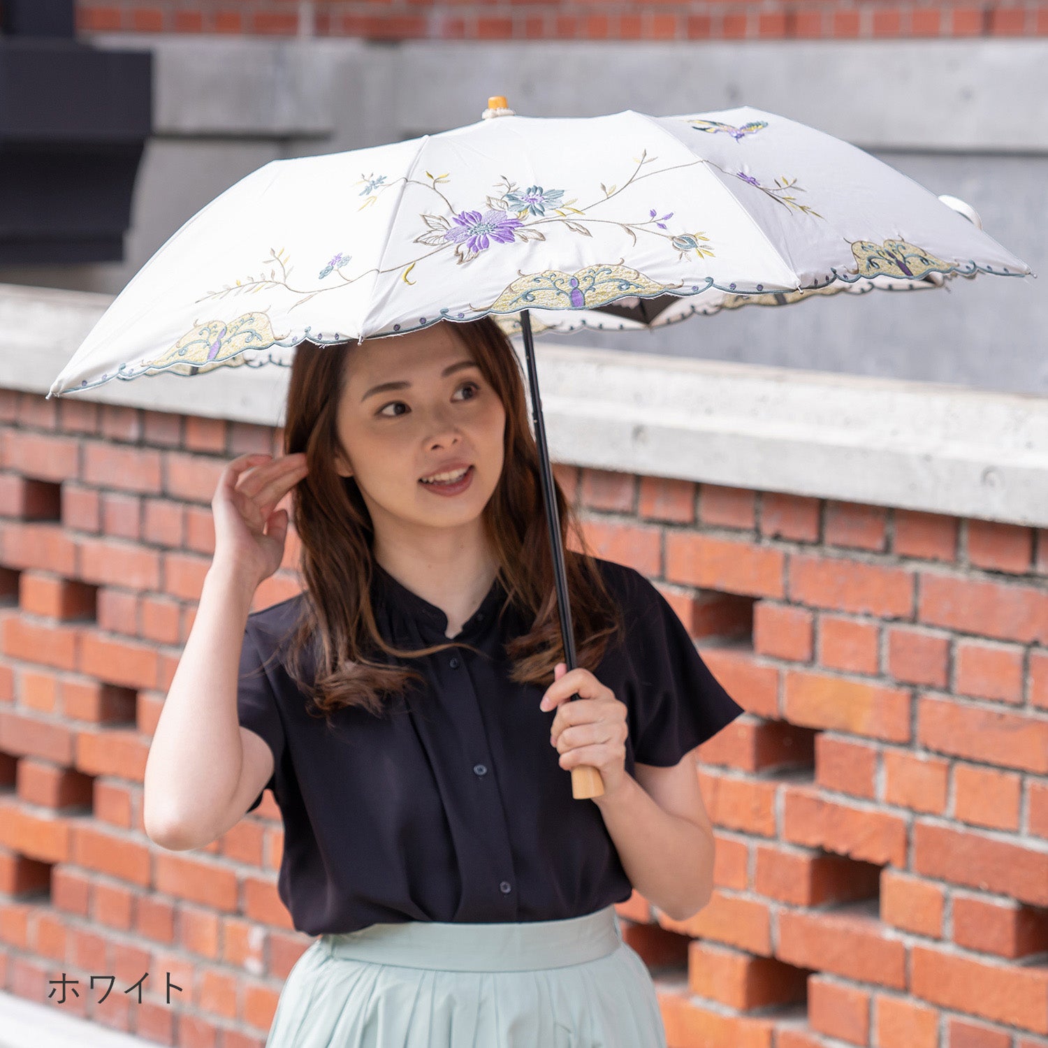 花鳥刺繍かわず張り晴雨兼用ショート折りたたみ日傘