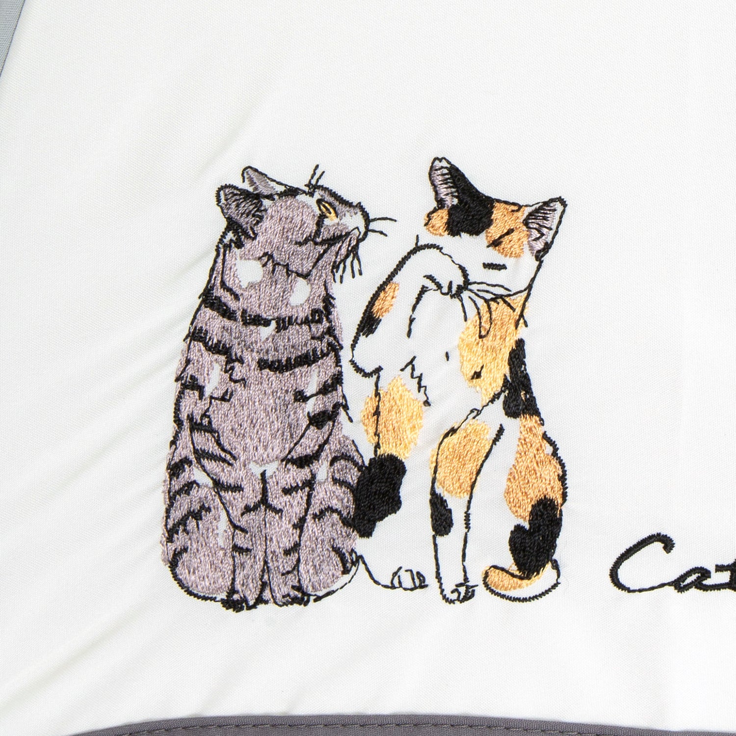 ハラミチヨ ステップ猫刺繍 かわず張り 長日傘