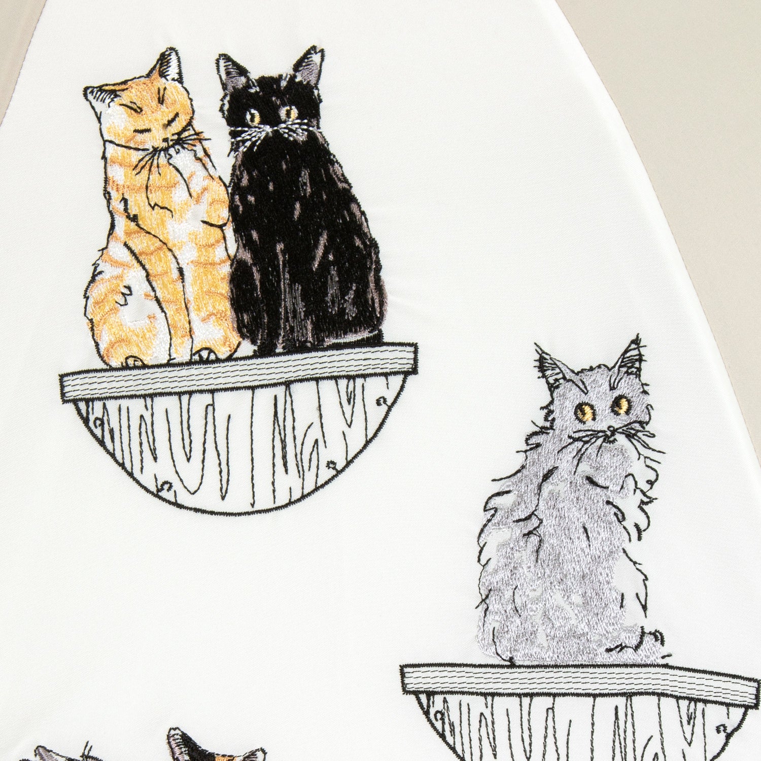 ハラミチヨ ステップ猫刺繍 かわず張り 長日傘