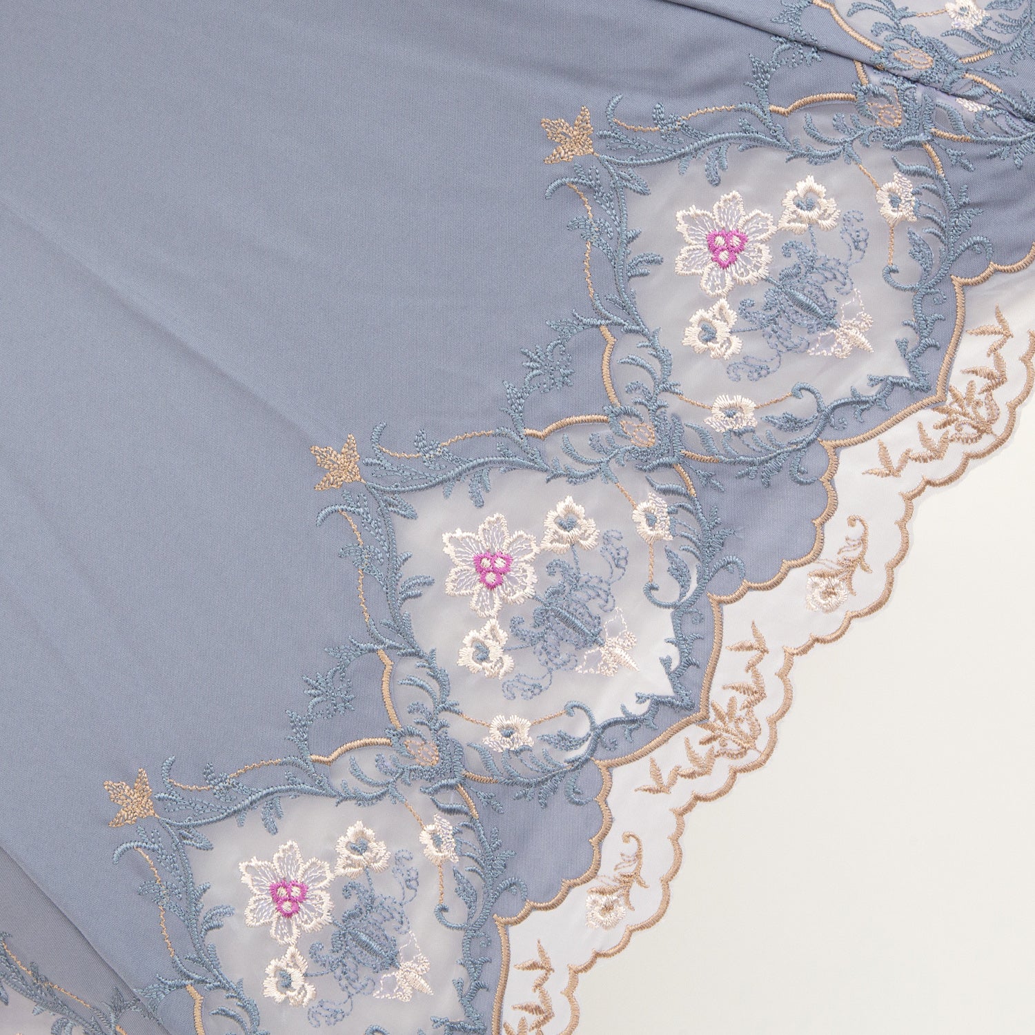 ダマスクオーガンジーカットワーク刺繍かわず張り晴雨兼用長日傘