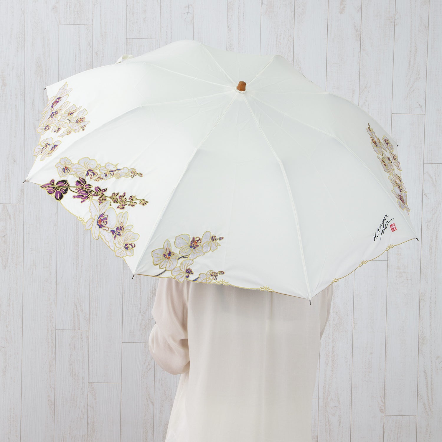 キーヤン 胡蝶蘭オーガンジーカットワーク刺繍 かわず張り 晴雨兼用ショート折日傘