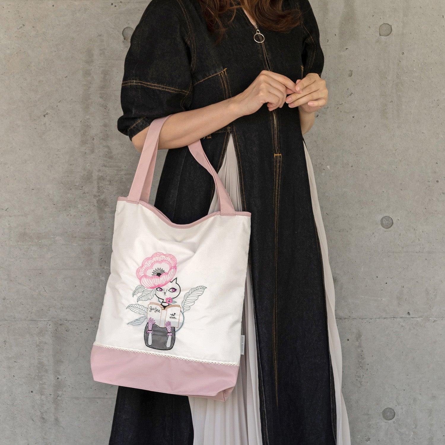 clue. ネコ刺繍 防水・撥水トートバッグ