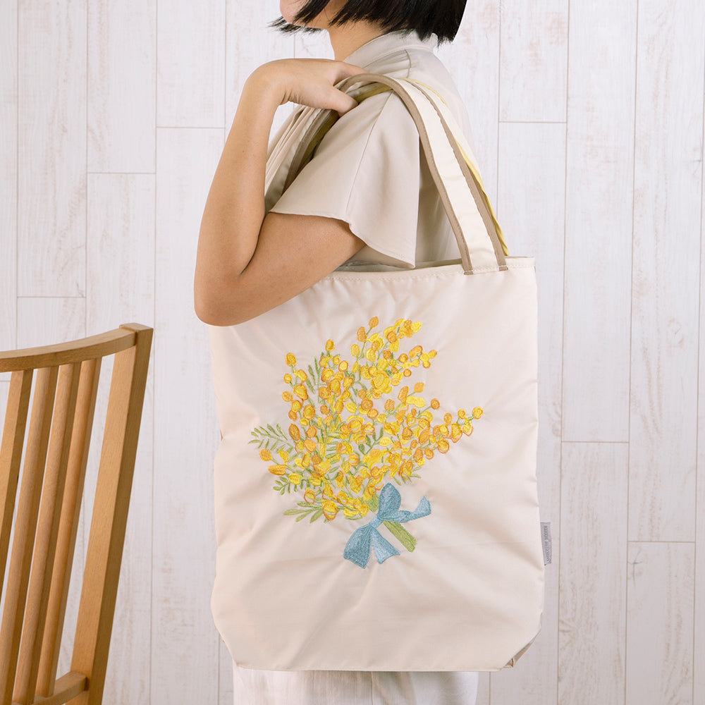 ミモザ刺繍 防水・撥水トートバッグ